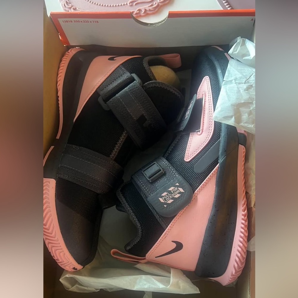 Brand new Nike shoes